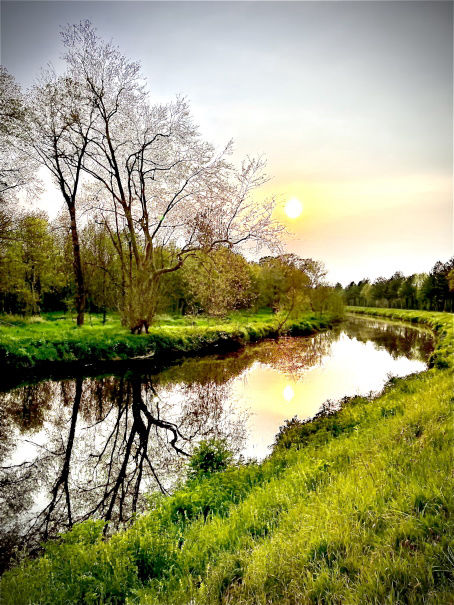 La Parenthèse Retraites Yoga Stages Yoga Cours Hatha Yoga Méditation Mindfulness Pleine conscience Bien-être Nantes Blain Proche Bretagne - Canal de Nantes à Brest